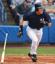 Yankees' Matsui goes 1-for-3 against Devil Rays in preseason gam